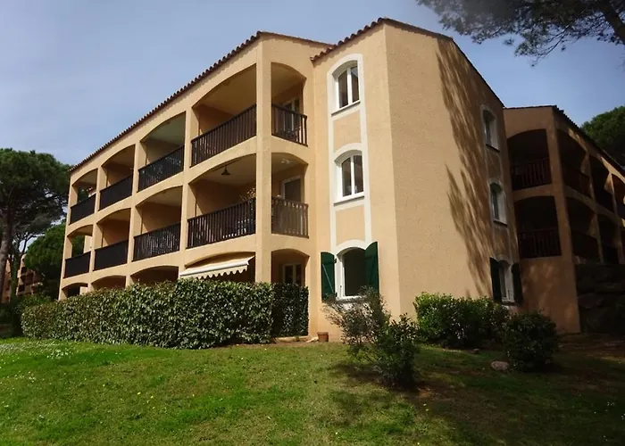 Domaine De Valescure T3 Rez De Jardin Saint-Raphaël